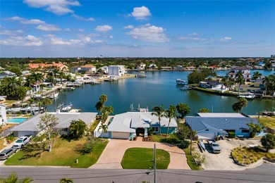 WELCOME TO PARADISE....e live the waterfront lifestyle bring on Pasadena Yacht and Country Club in Florida - for sale on GolfHomes.com, golf home, golf lot