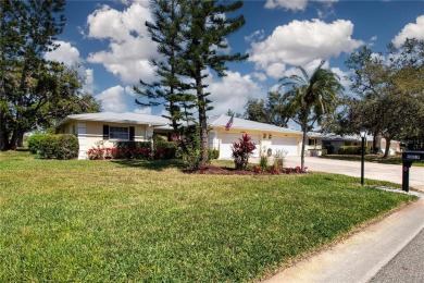 Under contract-accepting backup offers. One or more photo(s) has on Palm Aire Country Club of Sarasota in Florida - for sale on GolfHomes.com, golf home, golf lot