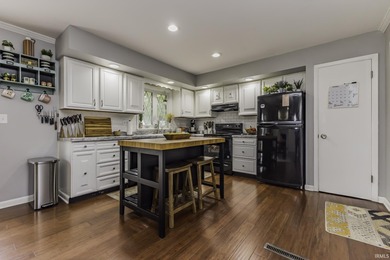 This inviting ranch-style home offers a great layout with a on Muncie Elks Country Club in Indiana - for sale on GolfHomes.com, golf home, golf lot