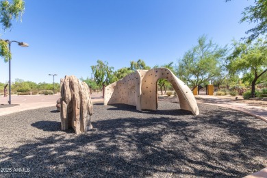 Beautiful townhome in the highly sought-after Villages at on Paradise Peak Golf Course in Arizona - for sale on GolfHomes.com, golf home, golf lot