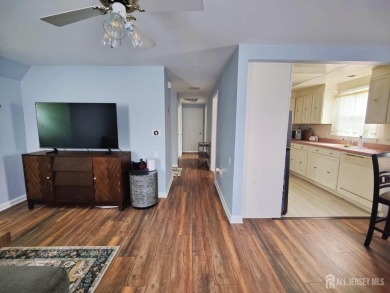 Cozy upper 1-Bedroom Home in one of New Jersey's Premier Gated on Rossmoor Golf Club in New Jersey - for sale on GolfHomes.com, golf home, golf lot