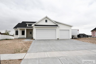 Brand new modern farm style home near Sage Lakes Golf Course! on Sage Lakes Municipal Golf Course in Idaho - for sale on GolfHomes.com, golf home, golf lot