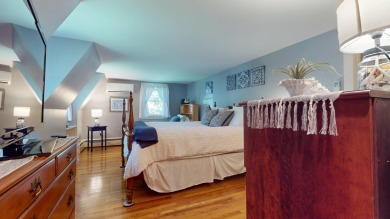 Come fall in love with this absolutely bright and cheery home! on Hyannis Golf Club in Massachusetts - for sale on GolfHomes.com, golf home, golf lot