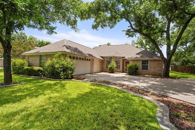 Don't miss this meticulously maintained, two-owner home in the on Pecan Plantation Country Club in Texas - for sale on GolfHomes.com, golf home, golf lot