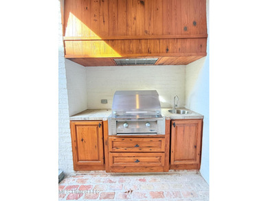 Excellent, well cared for home located on a corner lot in on Reunion Golf Club in Mississippi - for sale on GolfHomes.com, golf home, golf lot