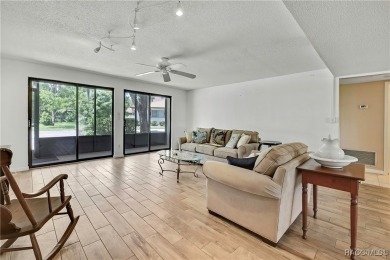 This charming pet-friendly 2-bedroom, 2-bathroom condo is a on Sugarmill Woods Golf and Country Club in Florida - for sale on GolfHomes.com, golf home, golf lot
