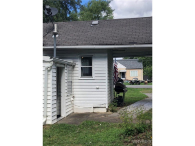 *TINY HOUSE* - 1 BEDROOM BUNGALOW RANCH - LOW TAXES - SO MUCH on Beaver Island State Park Golf Course in New York - for sale on GolfHomes.com, golf home, golf lot