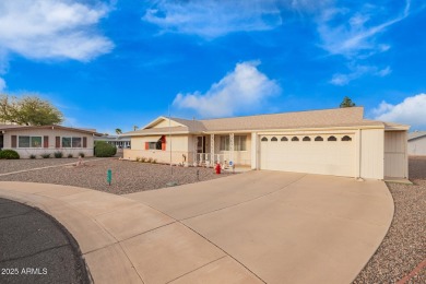 Charming Sun City home tucked away on a quiet cul-de-sac! This on Sun City Country Club in Arizona - for sale on GolfHomes.com, golf home, golf lot