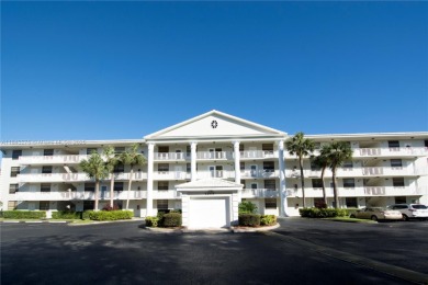 Remodeled, oversized corner unit with 2 bedrooms, large closets on Pine Island Ridge Country Club in Florida - for sale on GolfHomes.com, golf home, golf lot