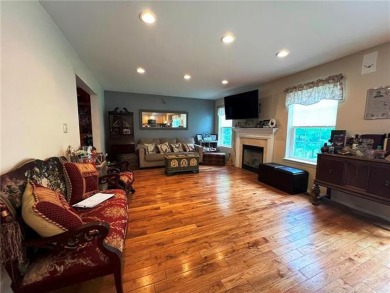 OPEN HOUSE 10/13, 1 - 3 pm.  Lg Home on Private Lot priced on Pinecrest Lake Golf and Country Club in Pennsylvania - for sale on GolfHomes.com, golf home, golf lot