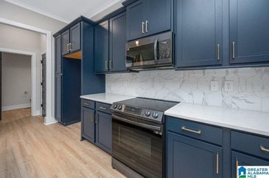 Welcome home to this beautifully designed 3-bedroom, 2.5-bath on Riverchase Country Club in Alabama - for sale on GolfHomes.com, golf home, golf lot