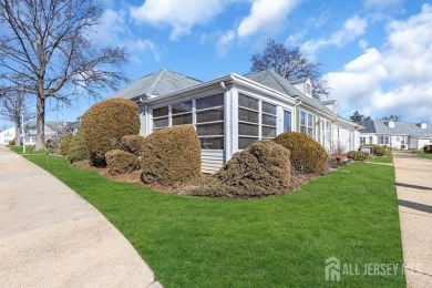 Welcome home to this 1st Floor Newly Renovated 2 bedroom, 1 bath on Rossmoor Golf Club in New Jersey - for sale on GolfHomes.com, golf home, golf lot