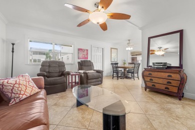 Welcome to this well-maintained 55+ unit In Kings Point Gated on Kings Point Golf -Flanders Way in Florida - for sale on GolfHomes.com, golf home, golf lot