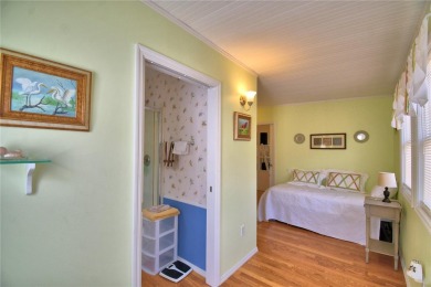 BEAUTIFUL WELL-MAINTAINED FLORIDA GETAWAY OR FULL-TIME LIVING in on Southern Dunes Golf and Country Club in Florida - for sale on GolfHomes.com, golf home, golf lot