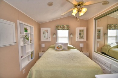 BEAUTIFUL WELL-MAINTAINED FLORIDA GETAWAY OR FULL-TIME LIVING in on Southern Dunes Golf and Country Club in Florida - for sale on GolfHomes.com, golf home, golf lot