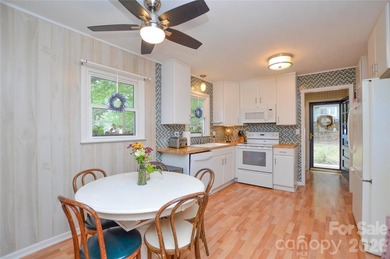 This original Tega Cay contemporary is move in ready and a on Tega Cay Golf Club in South Carolina - for sale on GolfHomes.com, golf home, golf lot