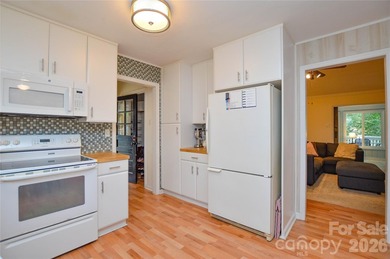 This original Tega Cay contemporary is move in ready and a on Tega Cay Golf Club in South Carolina - for sale on GolfHomes.com, golf home, golf lot