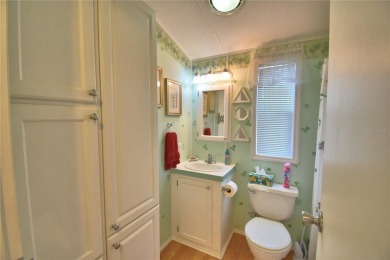 BEAUTIFUL WELL-MAINTAINED FLORIDA GETAWAY OR FULL-TIME LIVING in on Southern Dunes Golf and Country Club in Florida - for sale on GolfHomes.com, golf home, golf lot