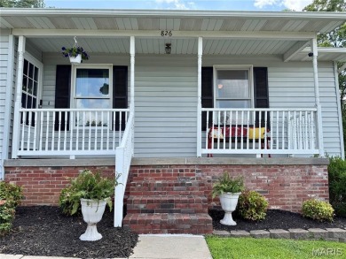 This 4-bedroom, 3-bath beauty in the desirable Fairway Estates on Bent Creek Golf Course in Missouri - for sale on GolfHomes.com, golf home, golf lot