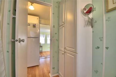 BEAUTIFUL WELL-MAINTAINED FLORIDA GETAWAY OR FULL-TIME LIVING in on Southern Dunes Golf and Country Club in Florida - for sale on GolfHomes.com, golf home, golf lot
