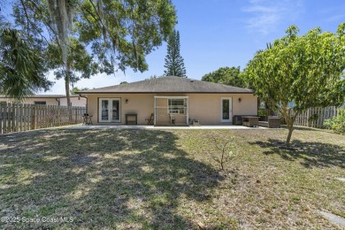 *SELLER OFFERING $10k @ CLOSING!* Charming 4 bedroom, 2.5 bath on Rockledge Country Club in Florida - for sale on GolfHomes.com, golf home, golf lot