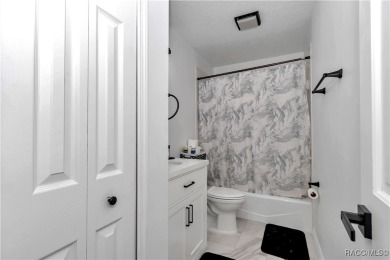 *LISTED UNDER APPRAISAL VALUE* Welcome to this recently updated on Glen Abbey Golf Club in Florida - for sale on GolfHomes.com, golf home, golf lot