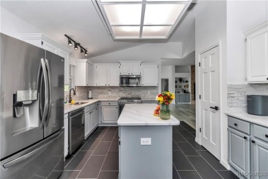 *LISTED UNDER APPRAISAL VALUE* Welcome to this recently updated on Glen Abbey Golf Club in Florida - for sale on GolfHomes.com, golf home, golf lot