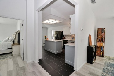 *LISTED UNDER APPRAISAL VALUE* Welcome to this recently updated on Glen Abbey Golf Club in Florida - for sale on GolfHomes.com, golf home, golf lot
