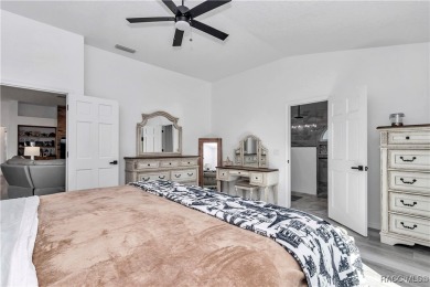 *LISTED UNDER APPRAISAL VALUE* Welcome to this recently updated on Glen Abbey Golf Club in Florida - for sale on GolfHomes.com, golf home, golf lot