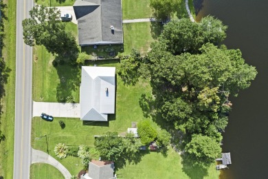 Lakefront Living... Welcome home to this 3BD / 2BA with separate on Pine Creek Golf Club in Mississippi - for sale on GolfHomes.com, golf home, golf lot