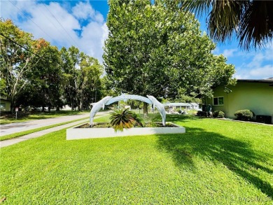 Charming and Updated Crystal River Condo - Perfect for Easy on Plantation Inn and Golf Resort  in Florida - for sale on GolfHomes.com, golf home, golf lot