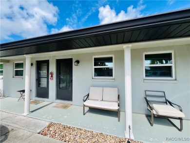 Charming and Updated Crystal River Condo - Perfect for Easy on Plantation Inn and Golf Resort  in Florida - for sale on GolfHomes.com, golf home, golf lot