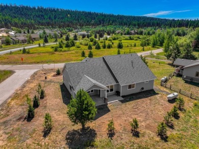 Turnkey, fully furnished McCall mountain getaway - Newly on McCall Municipal Golf Course in Idaho - for sale on GolfHomes.com, golf home, golf lot