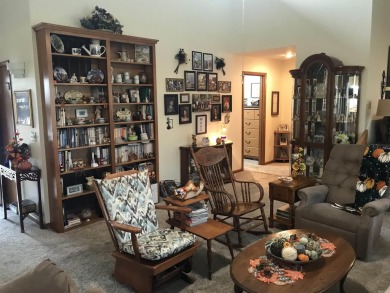 INDIAN HILLS GOLF COURSE BEAUTY!!  Step into the entryway & be on Indian Hills Country Club in Arkansas - for sale on GolfHomes.com, golf home, golf lot