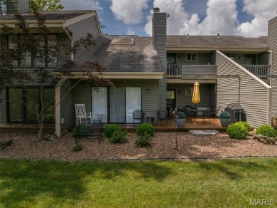 LAKE ASPEN!! 2 bedroom/2bath condo overlooking 150 Lake Aspen on Innsbrook Resort Golf Course in Missouri - for sale on GolfHomes.com, golf home, golf lot