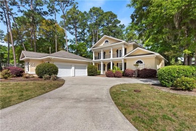 Move-in ready, freshly painted home on private cul-de-sac street on Palmetto Hall Golf Course in South Carolina - for sale on GolfHomes.com, golf home, golf lot
