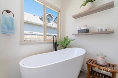 Beautiful split-bedroom home in Ashford Greens is a golfer's on Lakeview Golf Club in Idaho - for sale on GolfHomes.com, golf home, golf lot