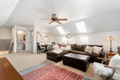 Beautiful split-bedroom home in Ashford Greens is a golfer's on Lakeview Golf Club in Idaho - for sale on GolfHomes.com, golf home, golf lot