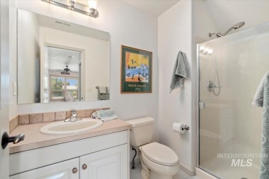 Beautiful split-bedroom home in Ashford Greens is a golfer's on Lakeview Golf Club in Idaho - for sale on GolfHomes.com, golf home, golf lot