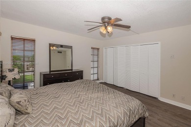 DELUXE CORNER UNIT WITH EXTRA WINDOWS - EASY TO SHOW - ALL AGES on Palm-Aire Country Club and Resort - The Oaks in Florida - for sale on GolfHomes.com, golf home, golf lot