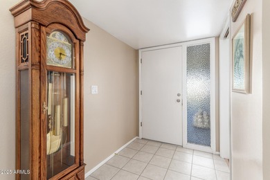 Welcome to this move-in ready 2 bedroom, 2 bath Gemini home on Sun City Country Club in Arizona - for sale on GolfHomes.com, golf home, golf lot