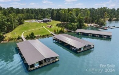 Start the summer off right in this relaxing and fun lake and on Edgewater Golf Club in South Carolina - for sale on GolfHomes.com, golf home, golf lot