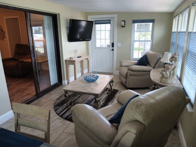 LOCATION! LOCATION!! -- RENOVATED -- 2 BEDROOM, 2 BATH. Located on Spessard Holland Golf Course in Florida - for sale on GolfHomes.com, golf home, golf lot