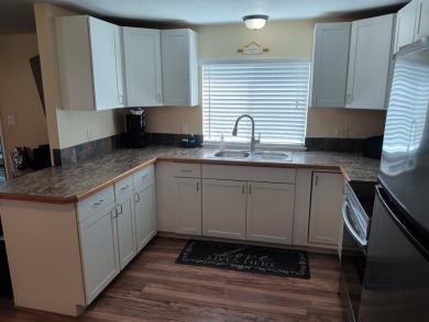 LOCATION! LOCATION!! -- RENOVATED -- 2 BEDROOM, 2 BATH. Located on Spessard Holland Golf Course in Florida - for sale on GolfHomes.com, golf home, golf lot