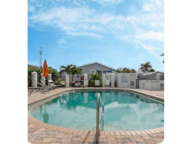 LOCATION! LOCATION!! -- RENOVATED -- 2 BEDROOM, 2 BATH. Located on Spessard Holland Golf Course in Florida - for sale on GolfHomes.com, golf home, golf lot