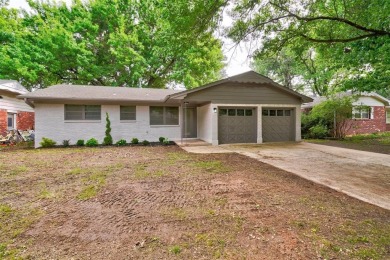 Cute 3 bedroom home with 1 1/2 bath, within walking distance to on Jimmie Austin OU Golf Club in Oklahoma - for sale on GolfHomes.com, golf home, golf lot