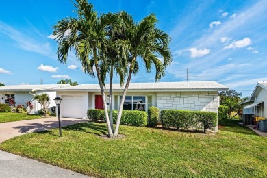 Canalfront Charm in Leisureville! Step into easygoing living on Leisureville Community Golf Course in Florida - for sale on GolfHomes.com, golf home, golf lot