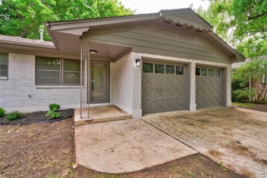 Cute 3 bedroom home with 1 1/2 bath, within walking distance to on Jimmie Austin OU Golf Club in Oklahoma - for sale on GolfHomes.com, golf home, golf lot