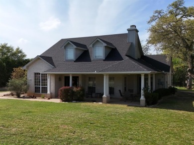 A well maintained home in the White Bluff Resort on Lake Whitney on White Bluff Resort - Old Course in Texas - for sale on GolfHomes.com, golf home, golf lot