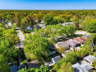 Don't miss this clean, well-maintained 3-bedroom, 1-bath ranch on Western Golf and Country Club in Michigan - for sale on GolfHomes.com, golf home, golf lot